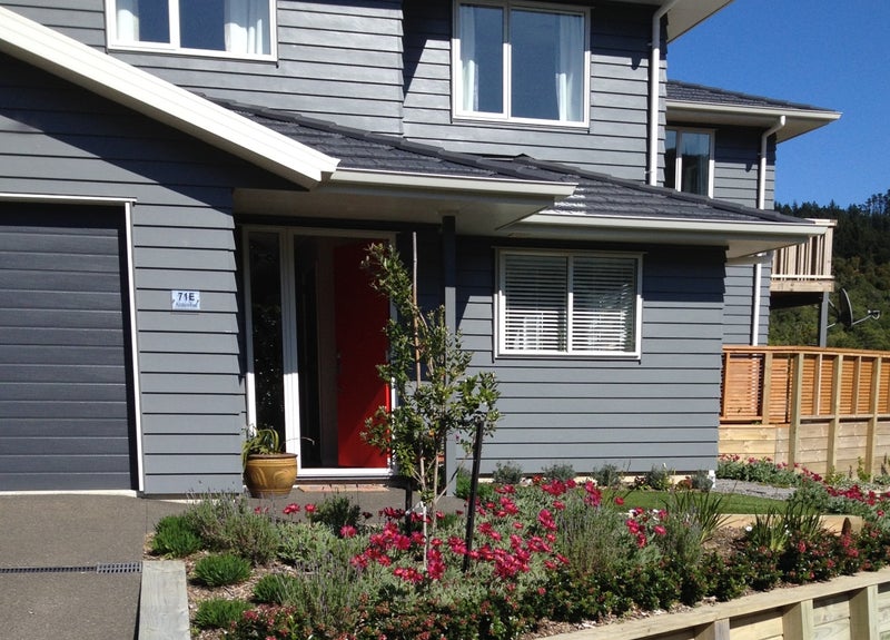 71E Korokoro Road, Korokoro, Lower Hutt - Carousel 1