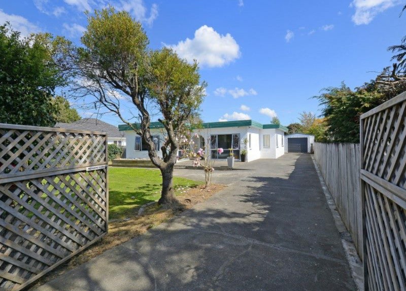 3 Whakatiki Street, Trentham, Upper Hutt - Carousel 1