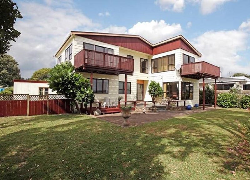 27 Ronald Avenue, Waiuku - Carousel 1