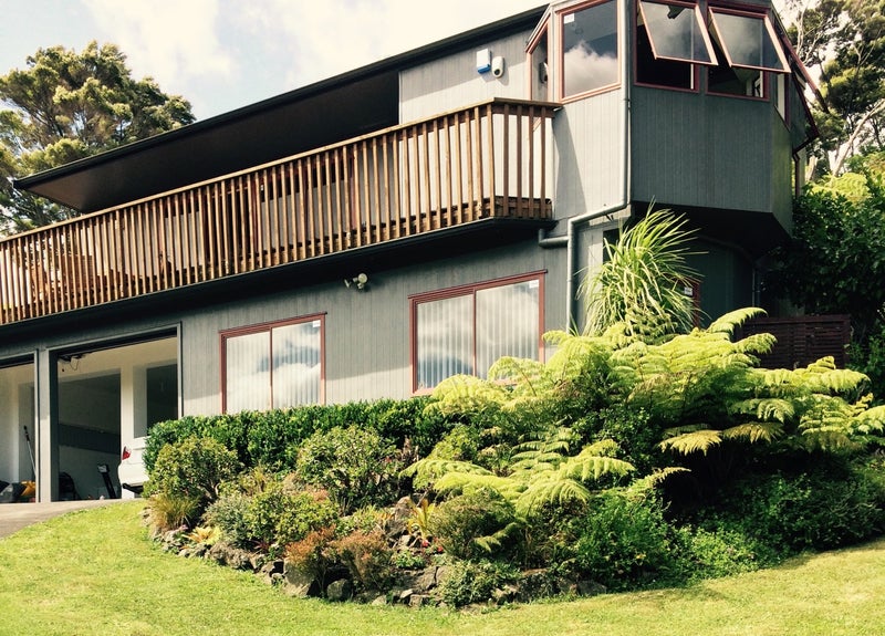 39C Rangeview Road, Sunnyvale, Auckland - Carousel 1