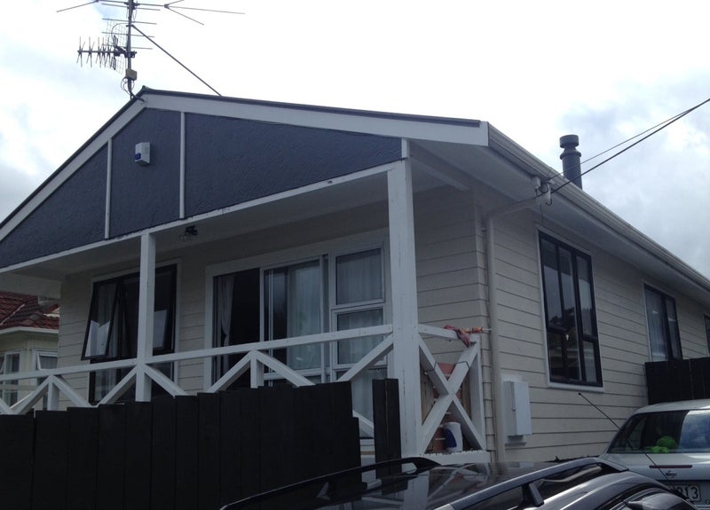 1/79 MOLESWORTH ST, Taita, Lower Hutt - Carousel 1