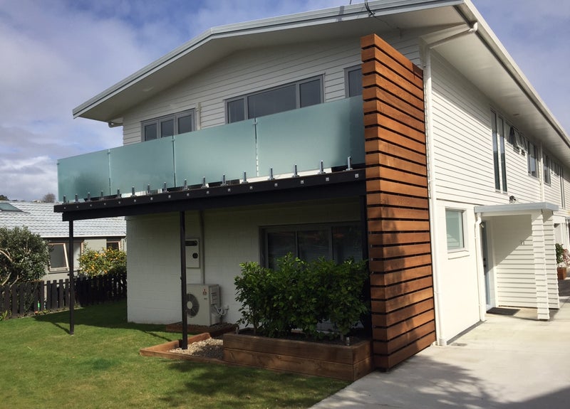 1/11 Noumea Place, Mairangi Bay, Auckland - Carousel 1