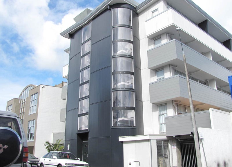 33/8 Clayton Street, Newmarket, Auckland - Carousel 1