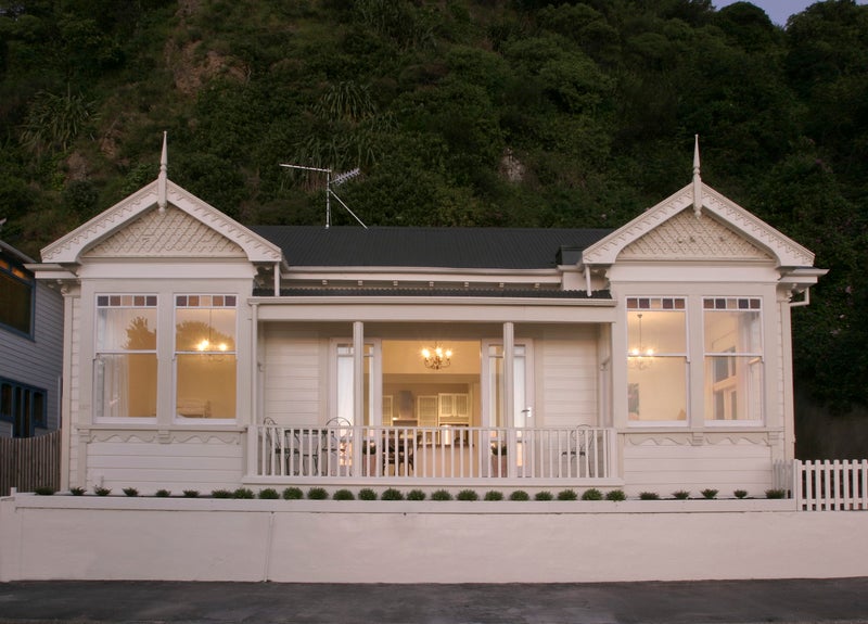 387 Karaka Bay Road, Karaka Bays, Wellington - Carousel 1