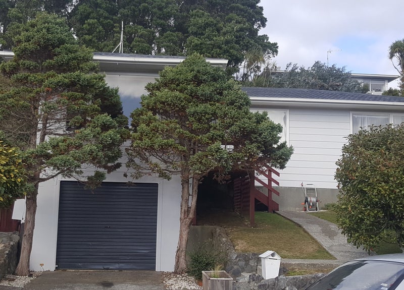 17 Timaru Grove, Kelson, Lower Hutt - Carousel 1