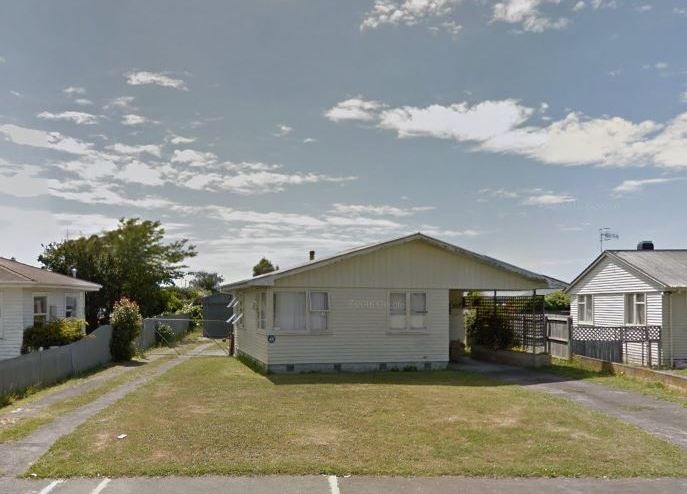 8 Scully Crescent, Onekawa, Napier - Carousel 1