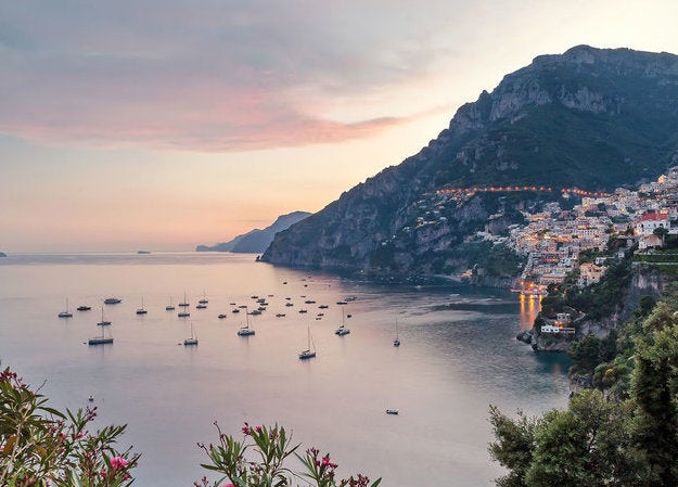 2/50 Whitby Crescent, Mairangi Bay, Auckland - Carousel 1