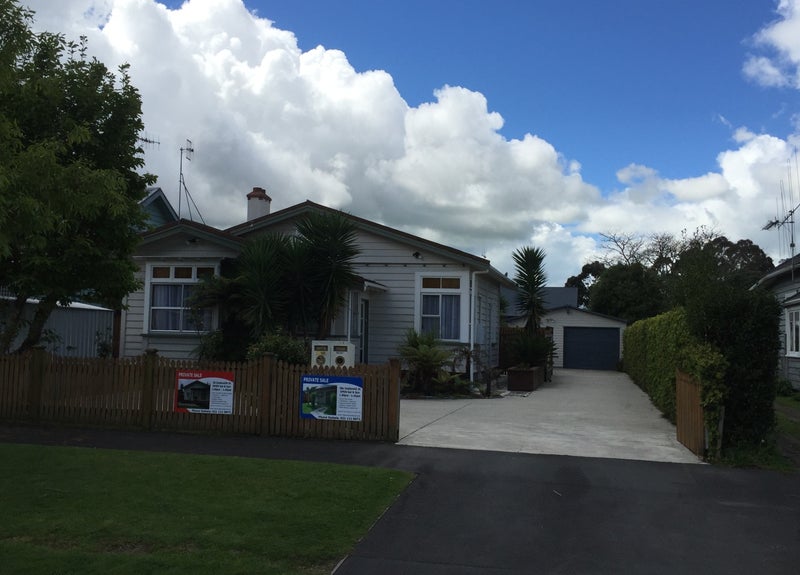 28 Goldsmith Street, Maeroa, Hamilton - Carousel 1