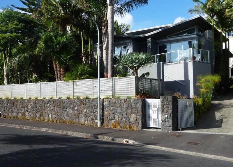 15 Tautari Street, Orakei, Auckland - Carousel 1