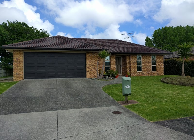 45 Chic Gardens, Parakai, Helensville - Carousel 1