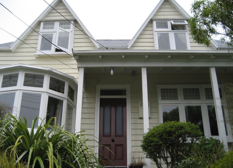 5 Barton Terrace, Thorndon, Wellington - Carousel 1