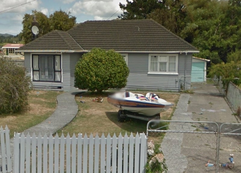 19 Mckay Street, Wainuiomata, Lower Hutt - Carousel 1