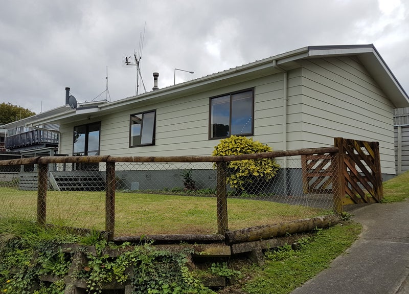 220A Waihi Road, Judea, Tauranga - Carousel 1