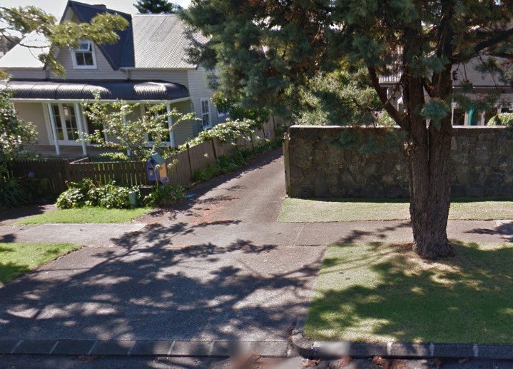 22 Masefield Street, Cockle Bay, Auckland - Carousel 1