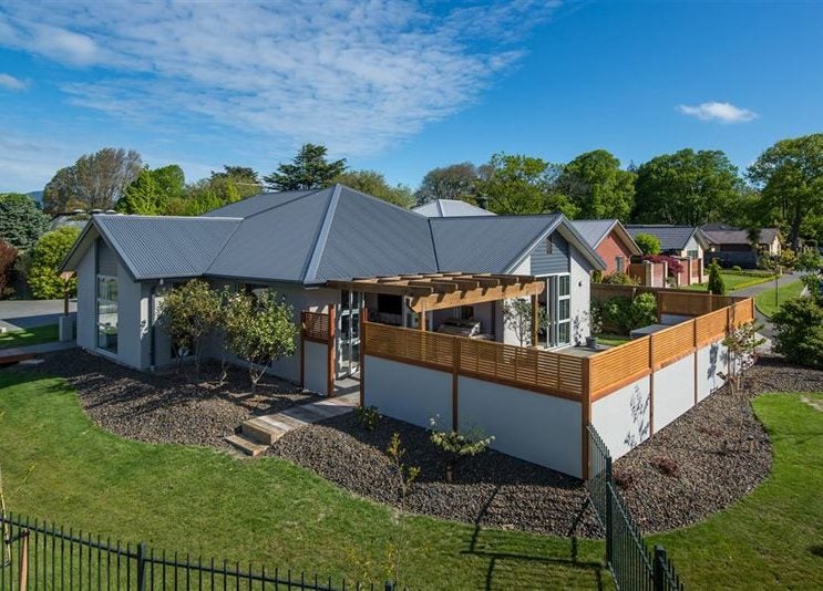 30 John Campbell Crescent, Hillmorton, Christchurch - Carousel 1