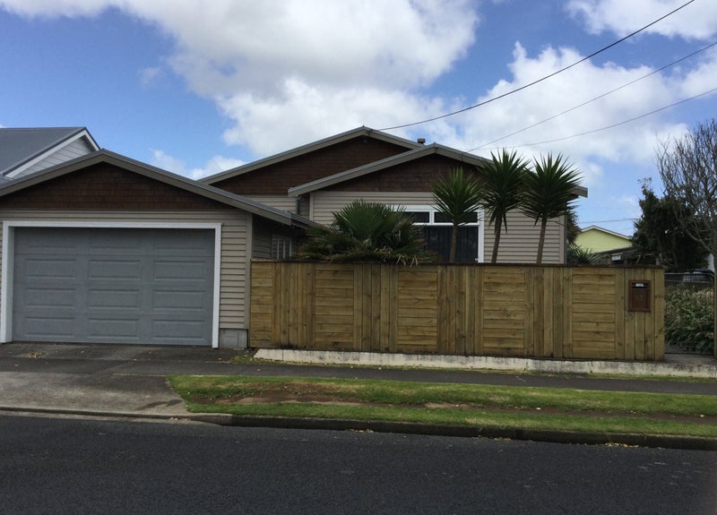 42 Record Street, Fitzroy, New Plymouth - Carousel 1