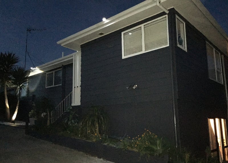 8 Simkin Avenue, Saint Johns, Auckland - Carousel 1