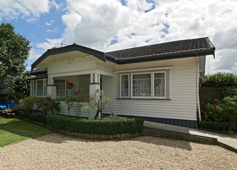 85 Te Aroha Street, Hamilton East, Hamilton - Carousel 1