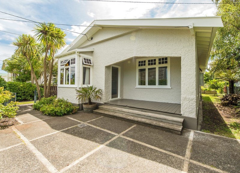 57 Helmore Street, Whanganui East, Whanganui - Carousel 1
