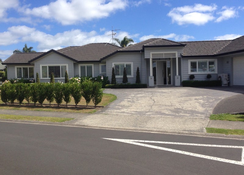 2 Inglewood Place, Bethlehem, Tauranga - Carousel 1