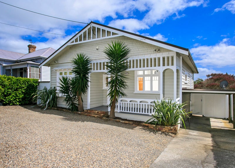 185 Mokoia Road, Birkenhead, Auckland - Carousel 1