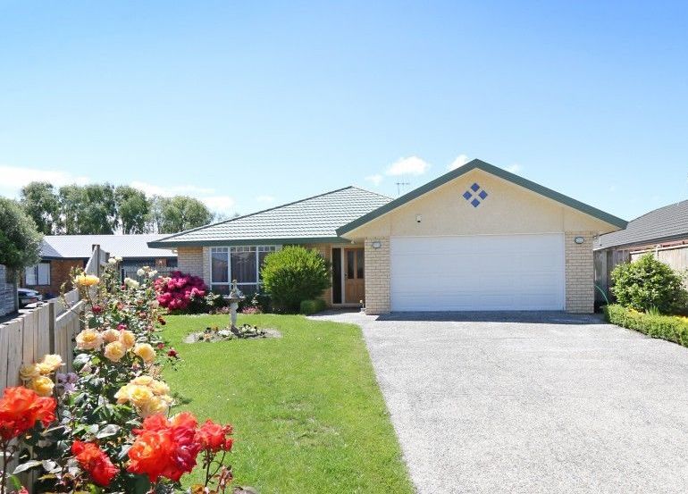 24 Strachan Way, Highbury, Palmerston North - Carousel 1