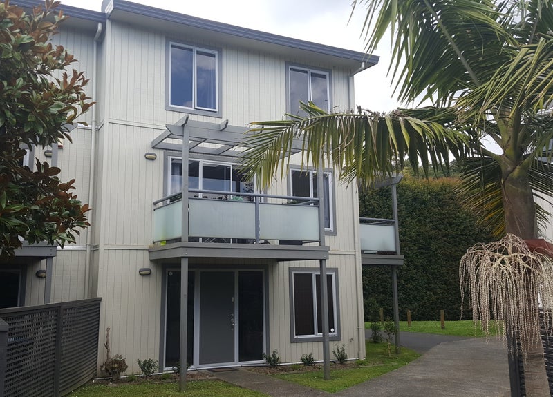 8/33 School Road, Kingsland, Auckland - Carousel 1