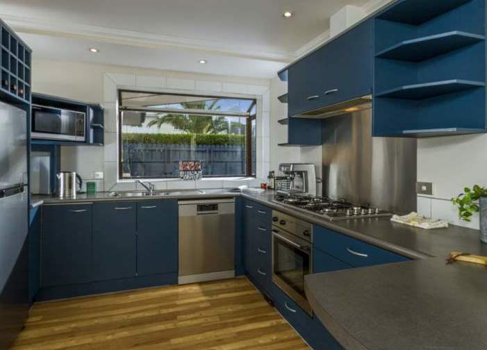 1/622 East Coast Road, Pinehill, Auckland - Carousel 1