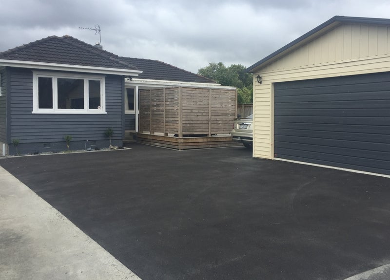 30 Claude Street, Fairfield, Hamilton - Carousel 1