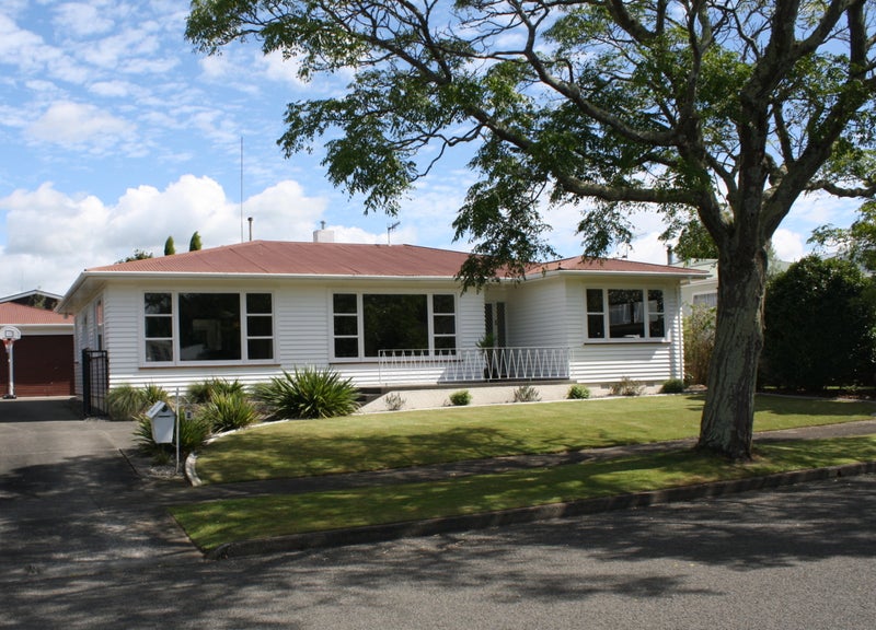3 Berkley Place, Awapuni, Palmerston North - Carousel 1