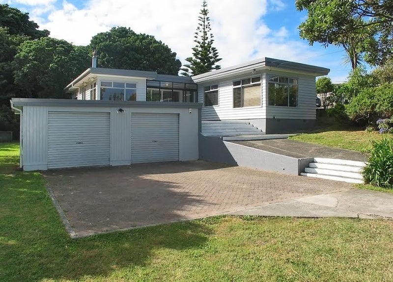 36 Thornley Street, Titahi Bay, Porirua - Carousel 1
