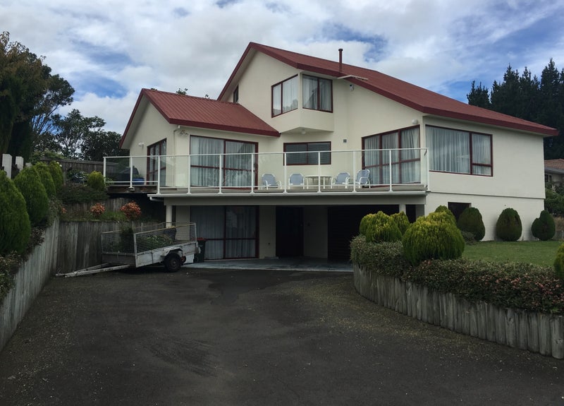 14 Bradley Place, Lynmore, Rotorua - Carousel 1