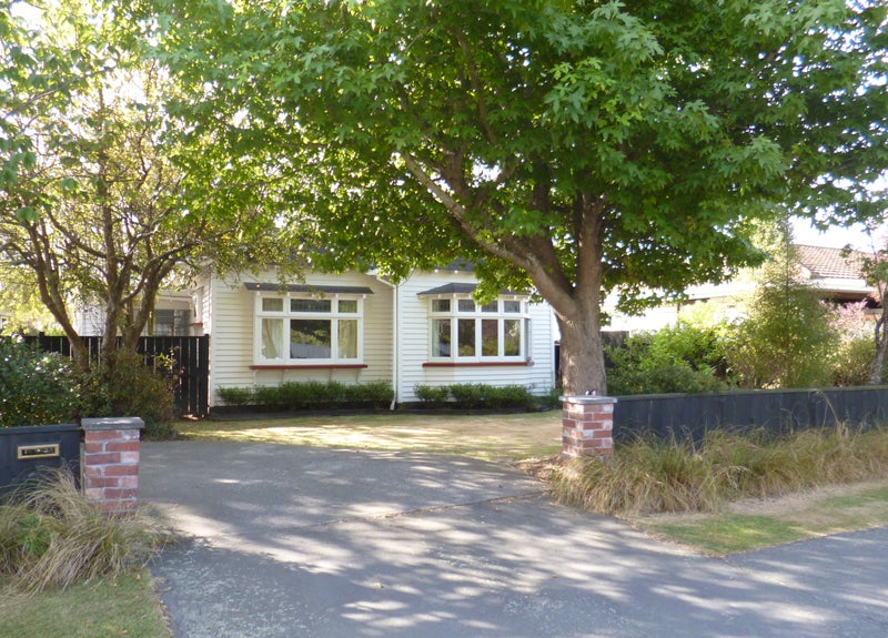 1 Aylmer Street, Somerfield, Christchurch - Carousel 1
