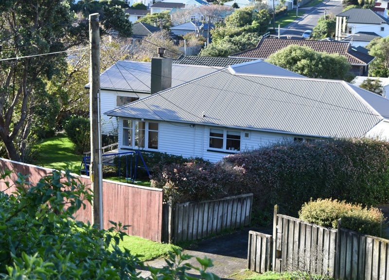 1 Mysore Street, Khandallah, Wellington - Carousel 1