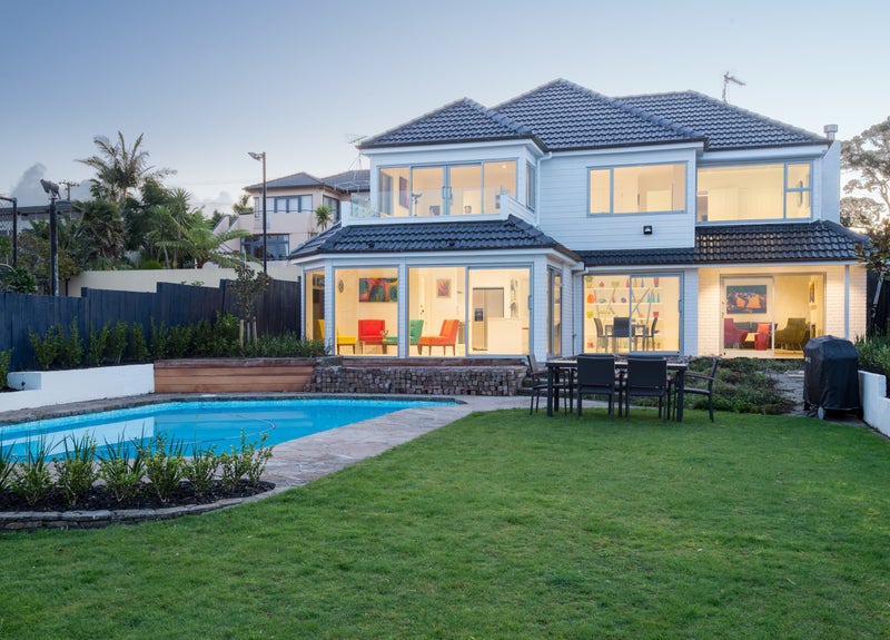 2/211 Beach Road, Campbells Bay, Auckland - Carousel 1