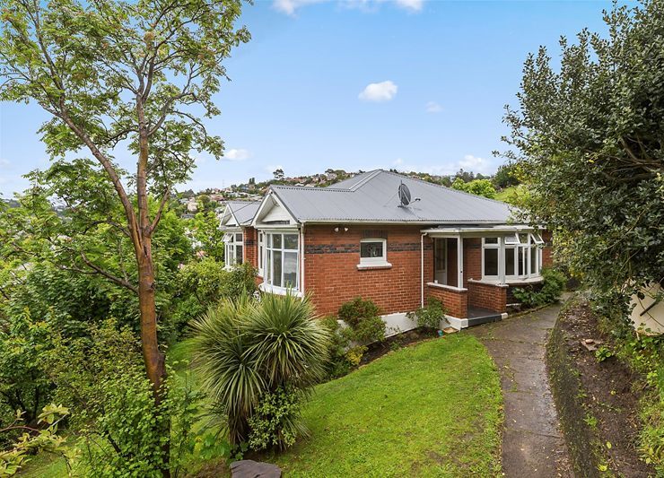 78 South Road, The Glen, Dunedin - Carousel 1