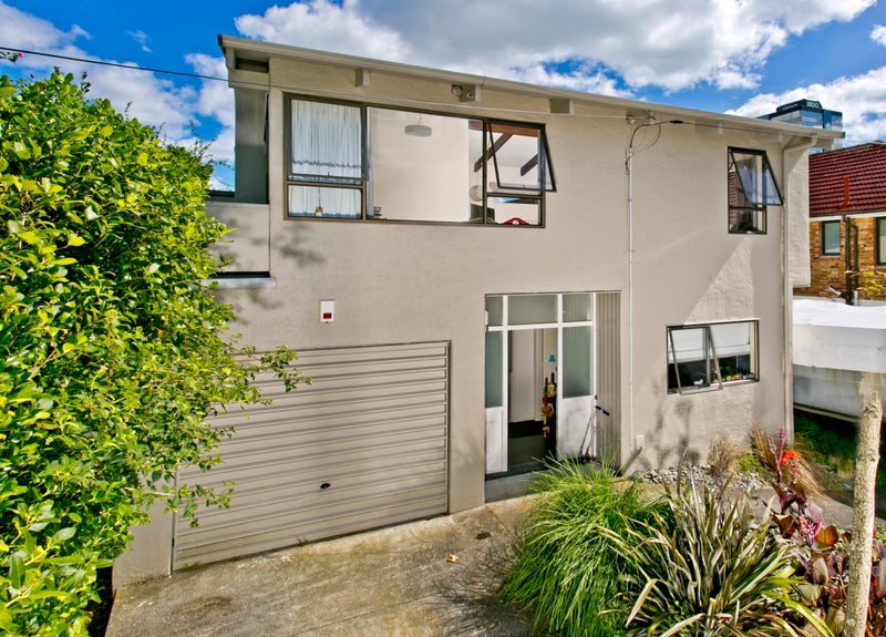 25 Huron Street, Takapuna, Auckland - Carousel 1
