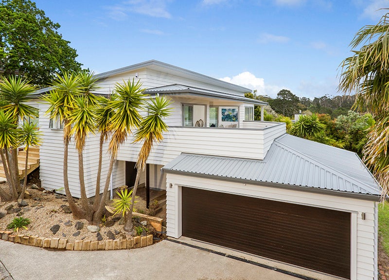 55 Park Rise, Campbells Bay, Auckland - Carousel 1