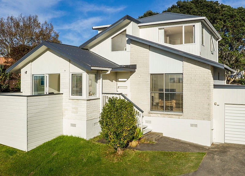 1/25 Aotearoa Terrace, Murrays Bay, Auckland - Carousel 1