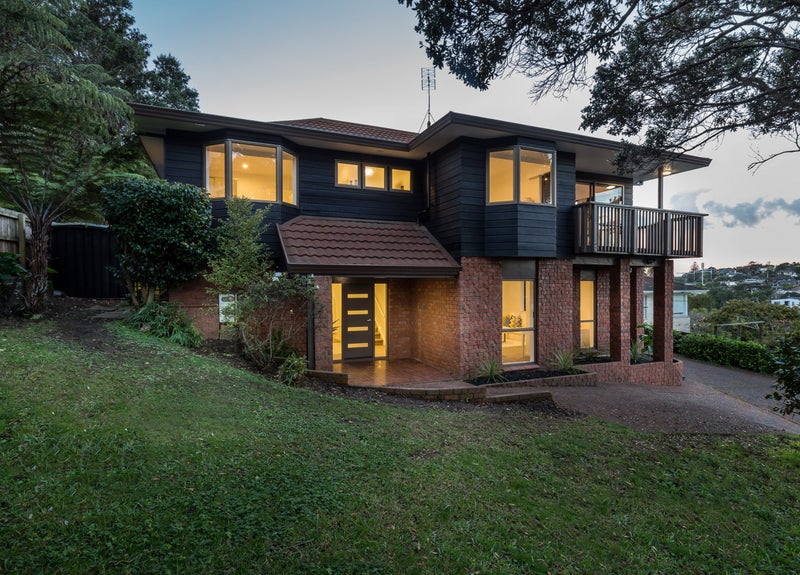 1/451 Beach Road, Mairangi Bay, Auckland - Carousel 1