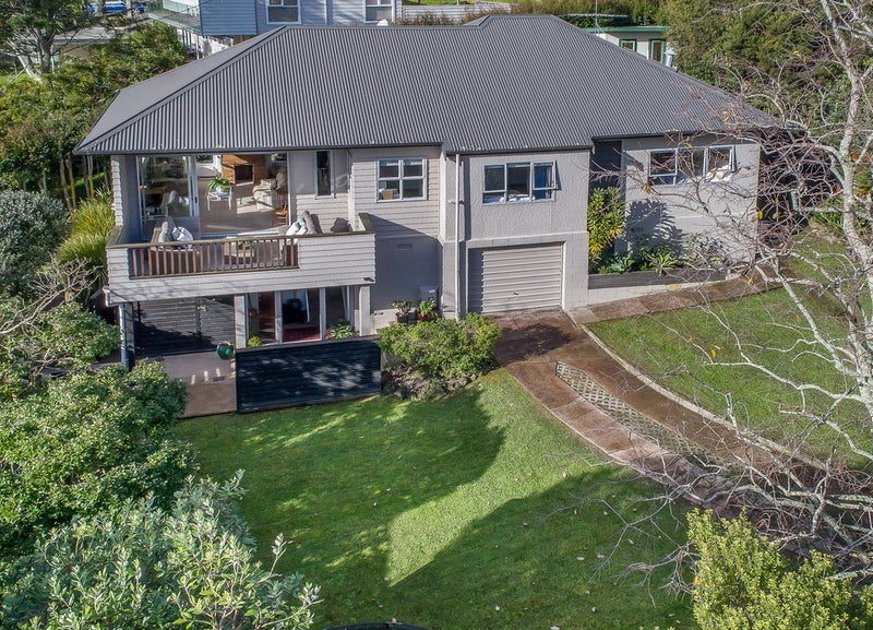 10 Catrina Avenue, Birkenhead, Auckland - Carousel 1