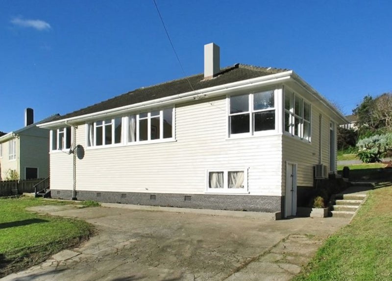 52 Champion Street, Ranui, Porirua - Carousel 1
