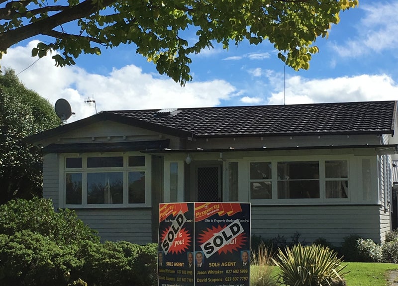 200 Gallien Street, Saint Leonards, Hastings - Carousel 1