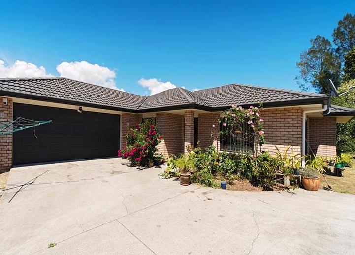 127 Sykes Road, Weymouth, Auckland - Carousel 1