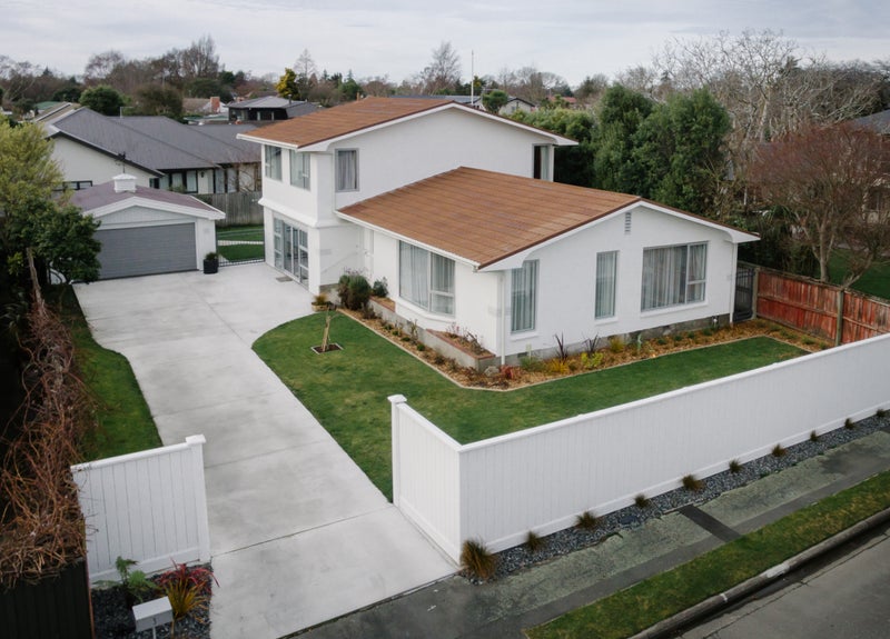 3 Ladbrokes Place, Fendalton, Christchurch - Carousel 1