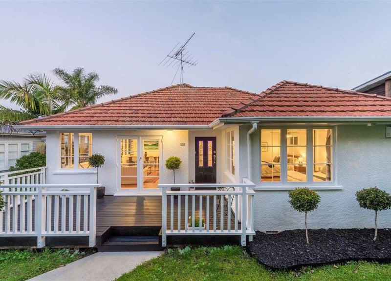 34 Channel View Road, Campbells Bay, Auckland - Carousel 1