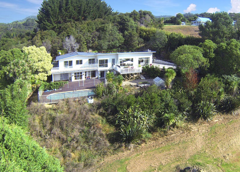 18 Mountain Road, Henderson Valley, Auckland - Carousel 1