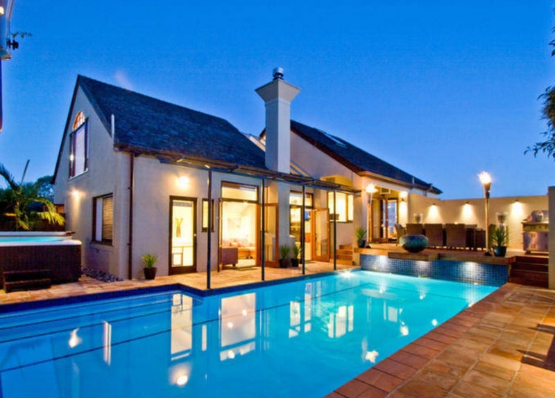 13A Castor Bay Road, Castor Bay, Auckland - Carousel 1