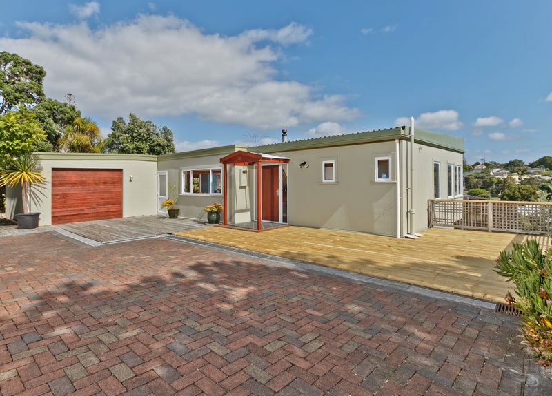 1/21 Park Rise, Campbells Bay, Auckland - Carousel 1