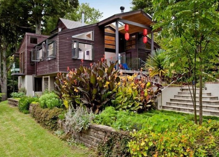 6A McDowell Crescent, Hillcrest, Auckland - Carousel 1